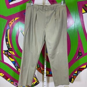 Wrangler RIata, Pleated Front Slacks. Size 38x30. In excellent condition!